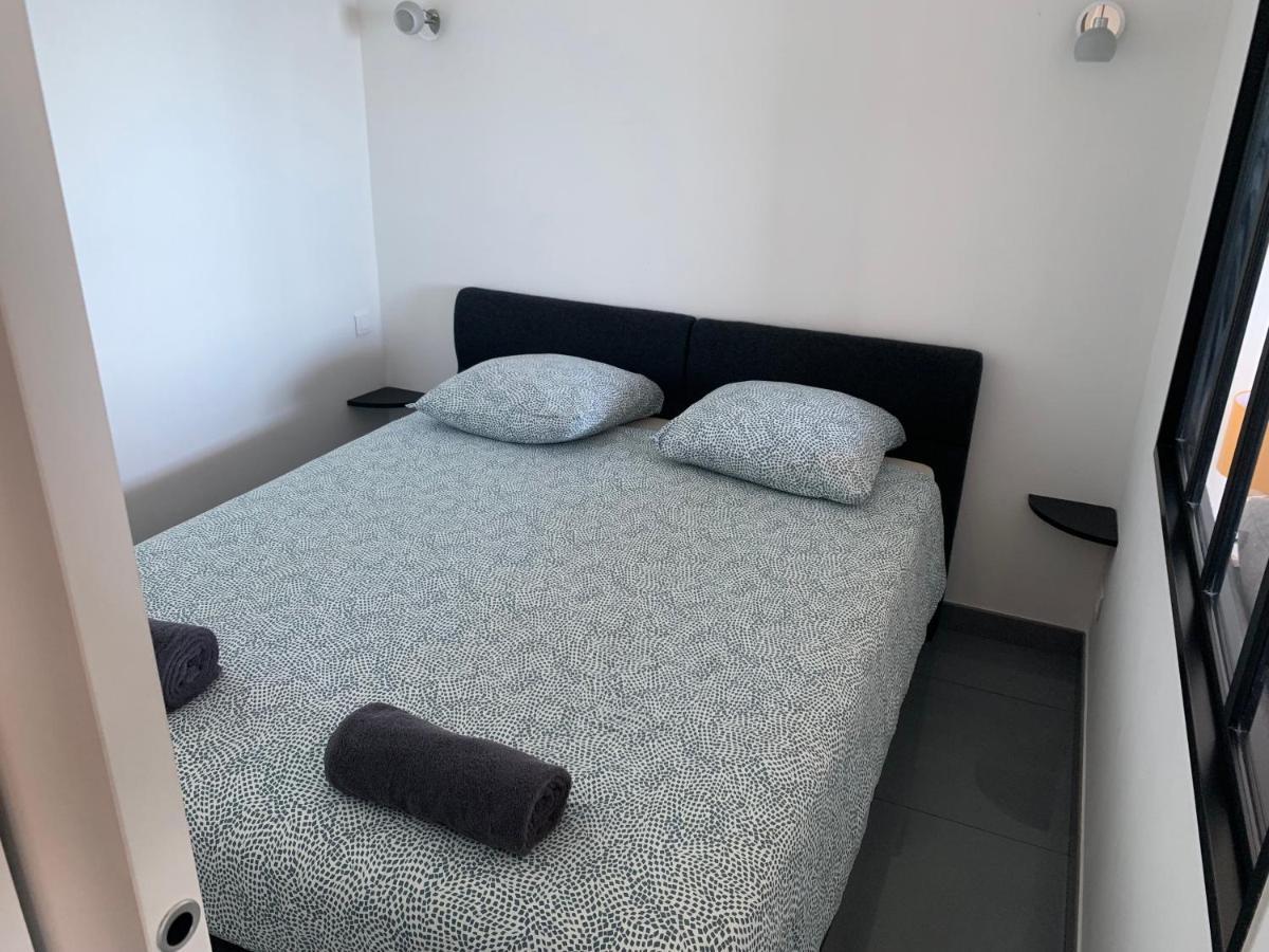 Appartement Superbe T2 Vue Magnifique Sanguinaires à 50m De La *
